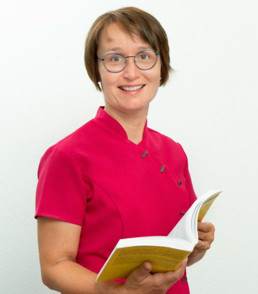 Sylvie Pillet Garrouste, diplôme fédéral de naturopathe en homéopathie.